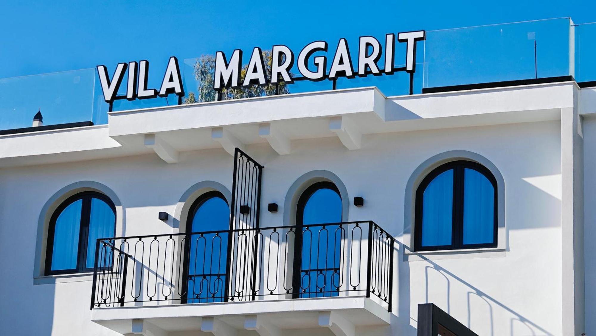 Margarit Boutique *